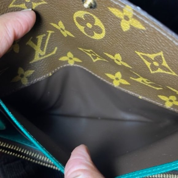 Louis Vuitton Authentic Monogram Emilie Wallet W/COA - Picture 10 of 13